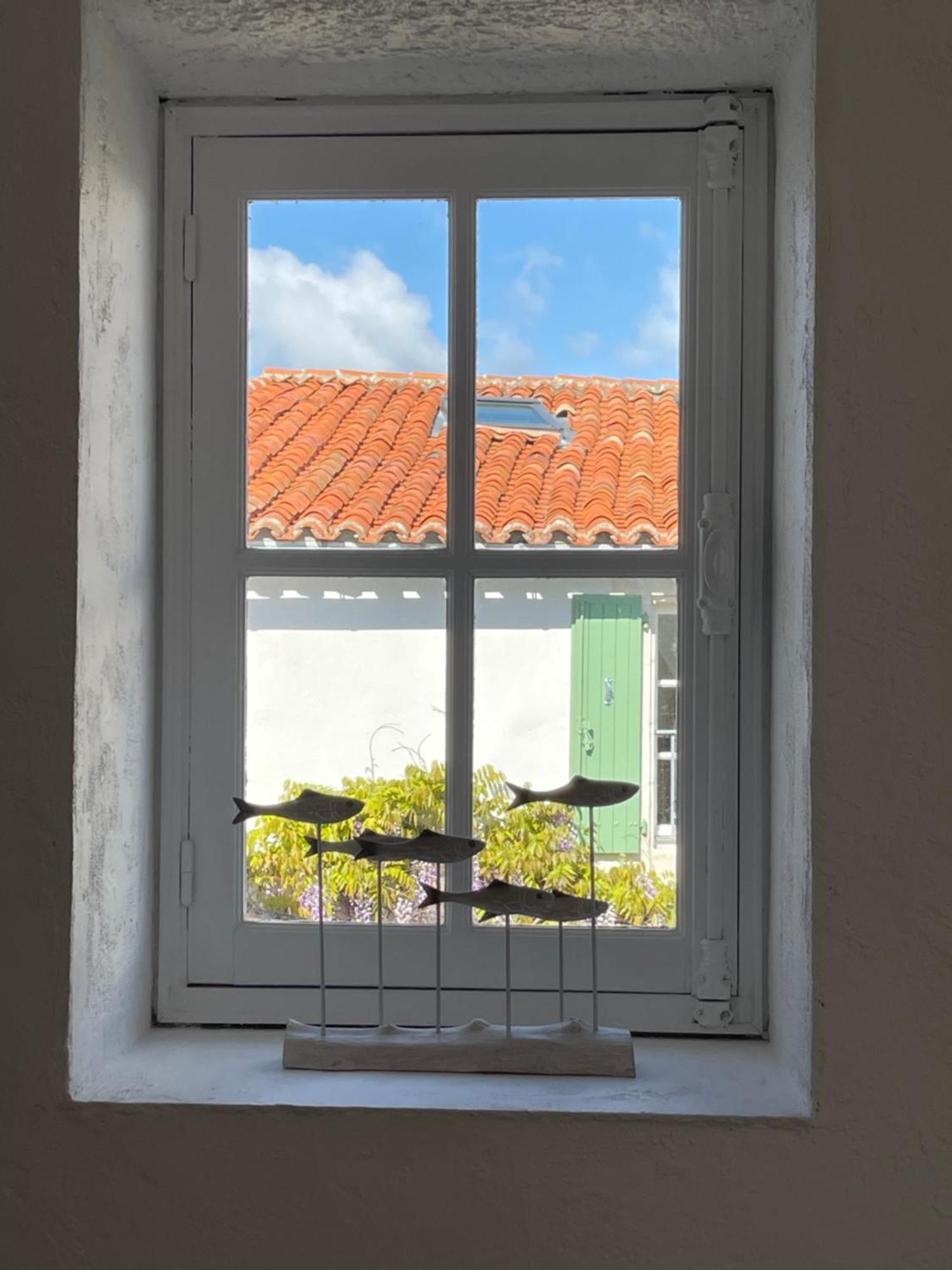 Une Fenetre Sur Cour La Flotte Kültér fotó